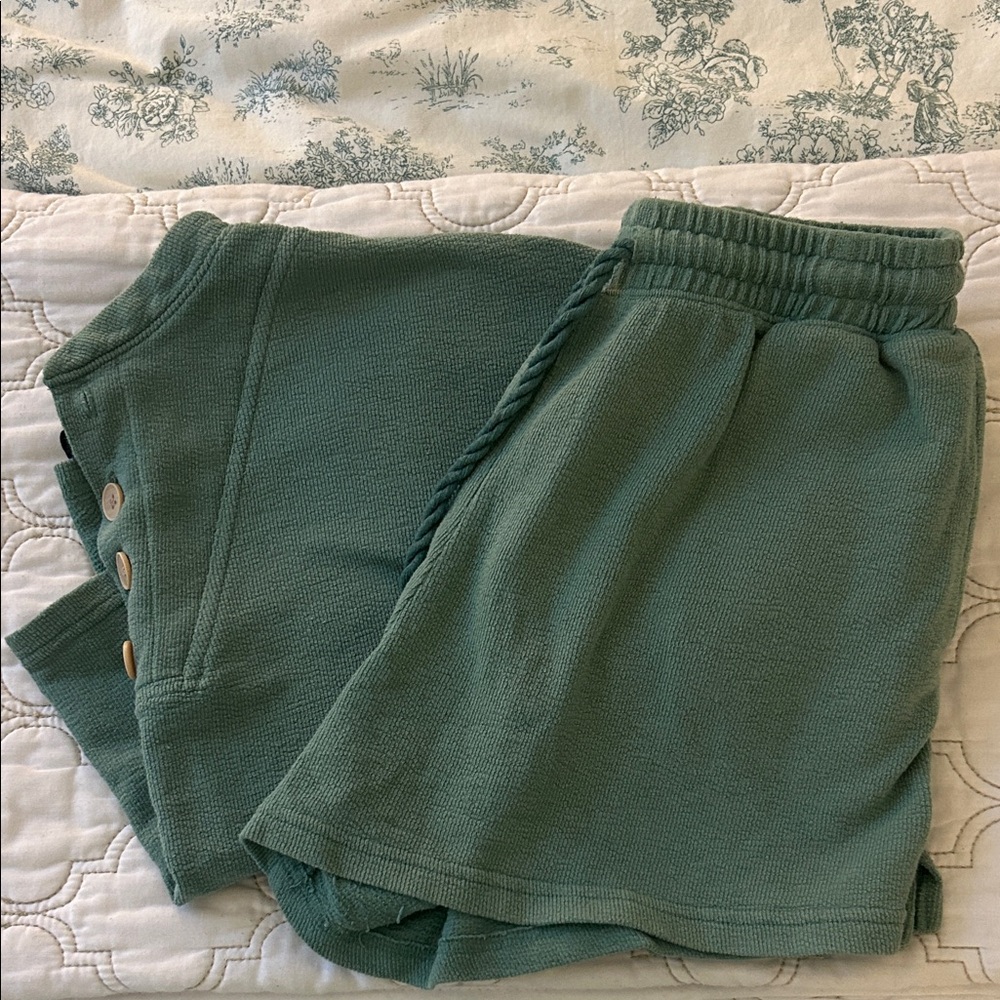 Universal Thread Green Lounge Set - image 2